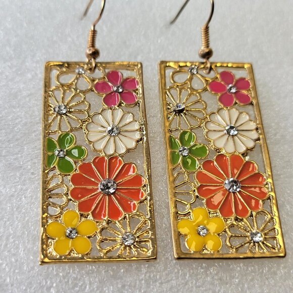 Rectangular Floral Earrings Filigree style with Multicolored flowers - Picture 3 of 12